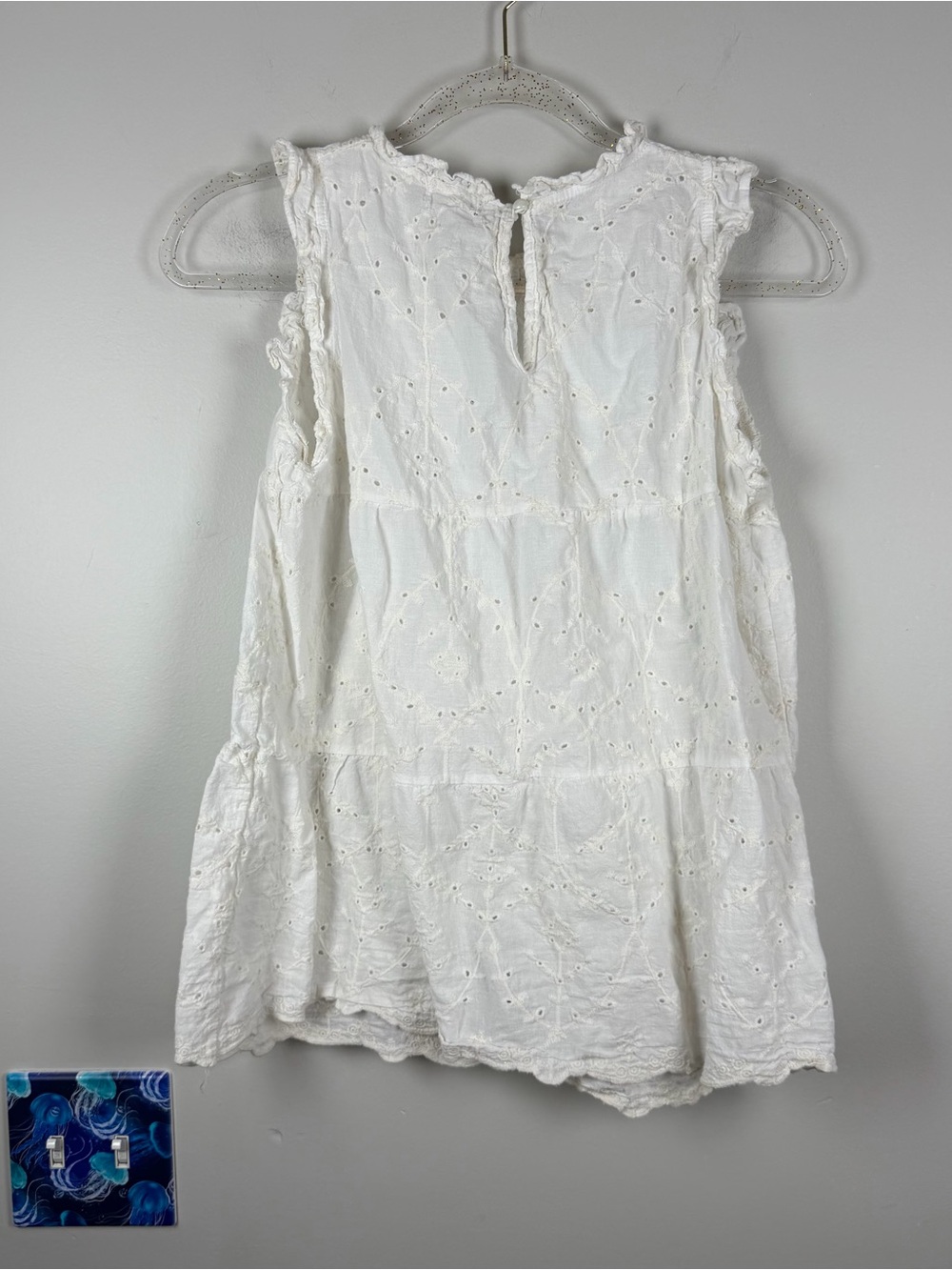 Anthropologie Kindred White Eyelet Embroidered Ruffle Cottagecore Top Medium - Picture 4 of 10